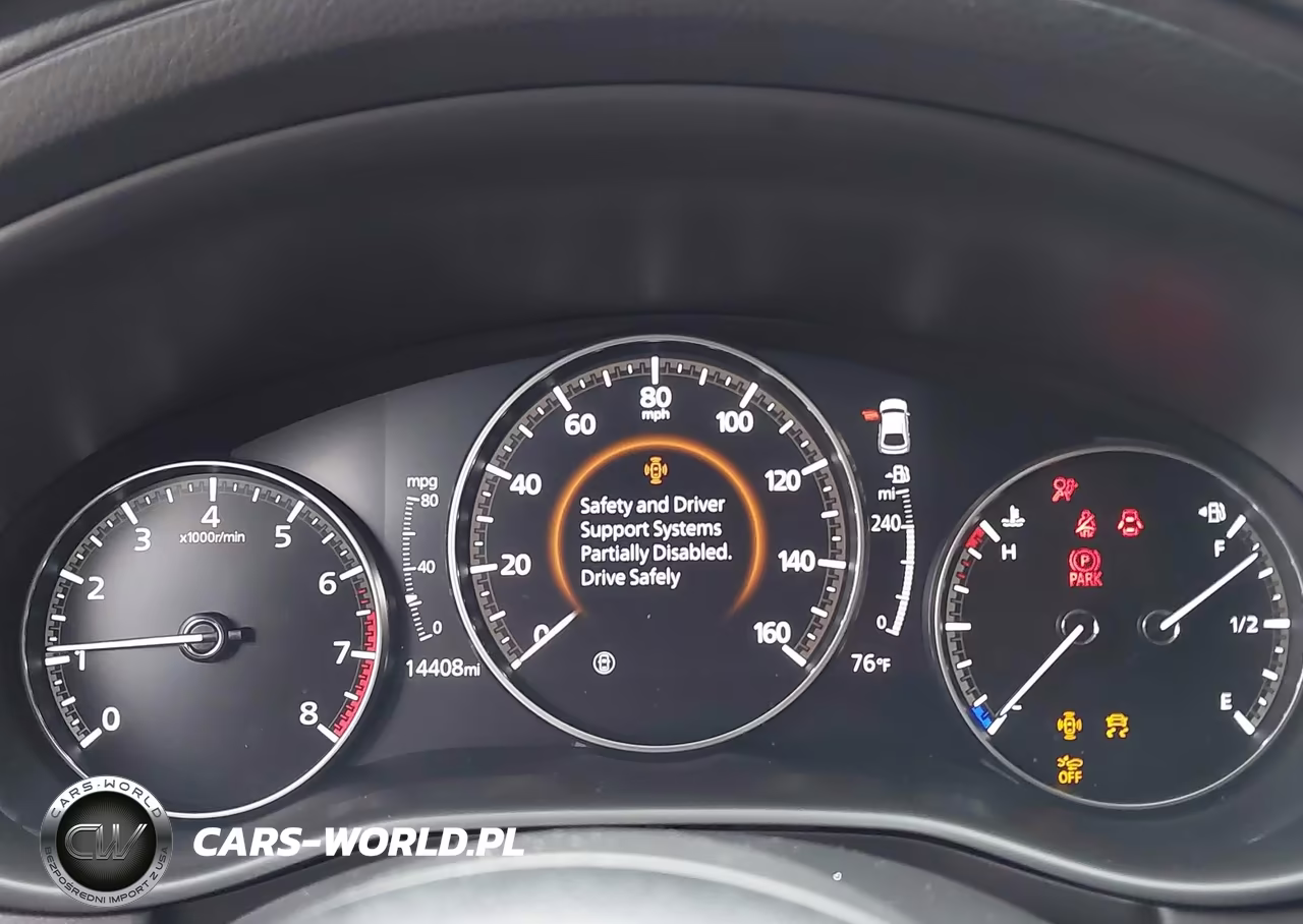 2022 Mazda Mazda3 Premium VIN:JM1BPAMLXN1510985 - 7