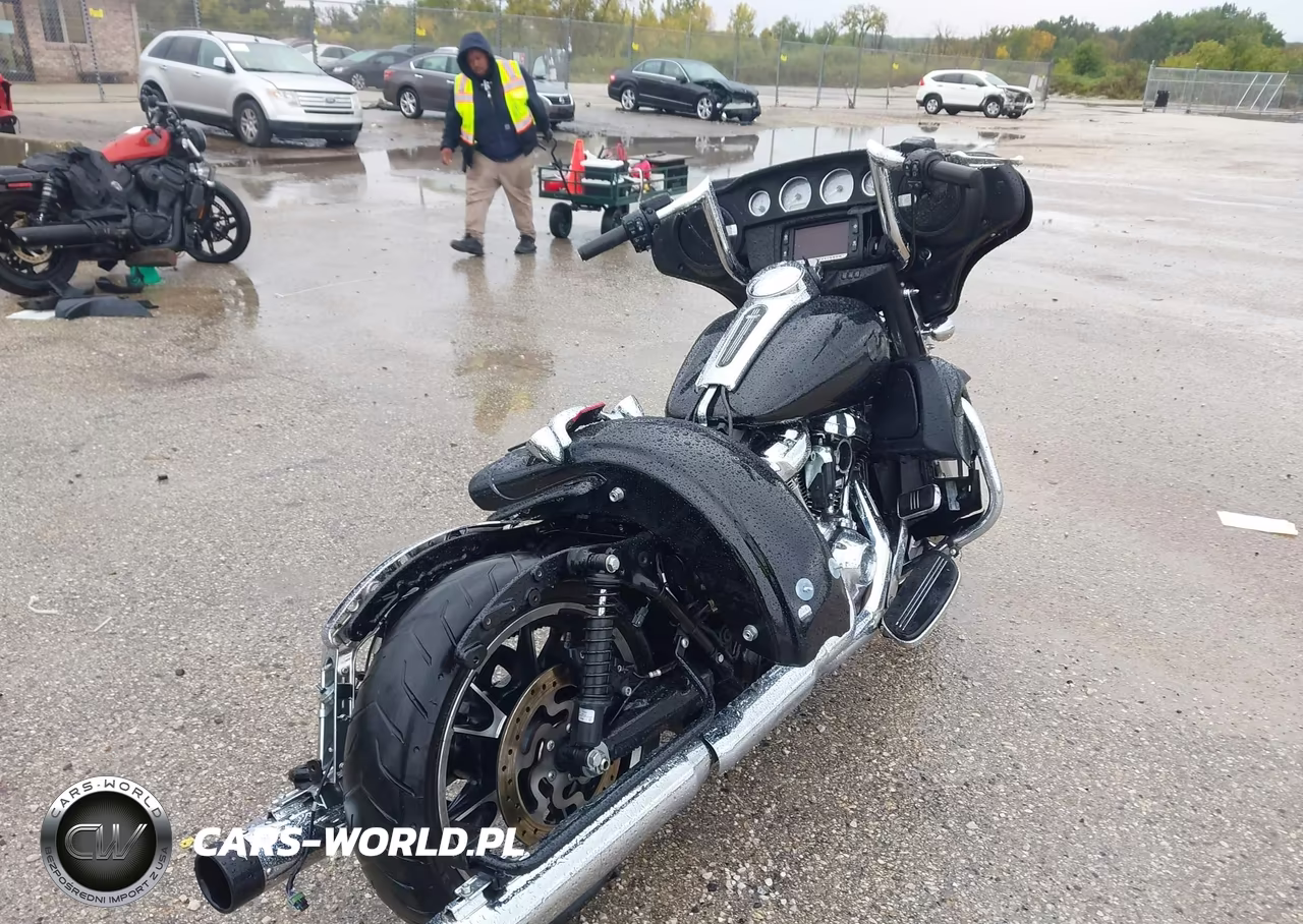 2020 Harley-Davidson Flhx VIN:1HD1KBC14LB640850 - 4