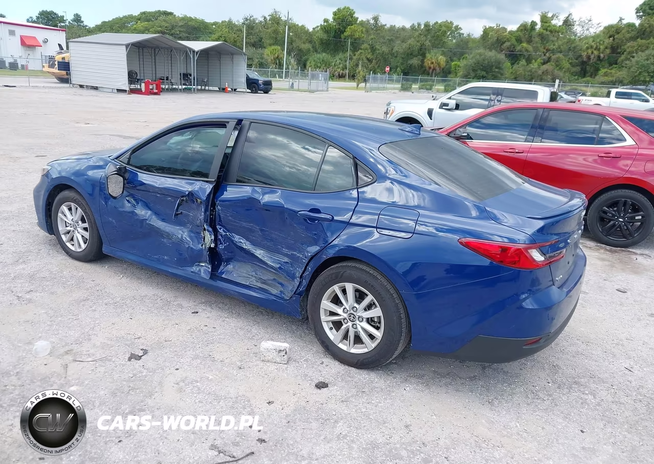 2025 Toyota Camry Le VIN:4T1DAACKXSU177177 - 3