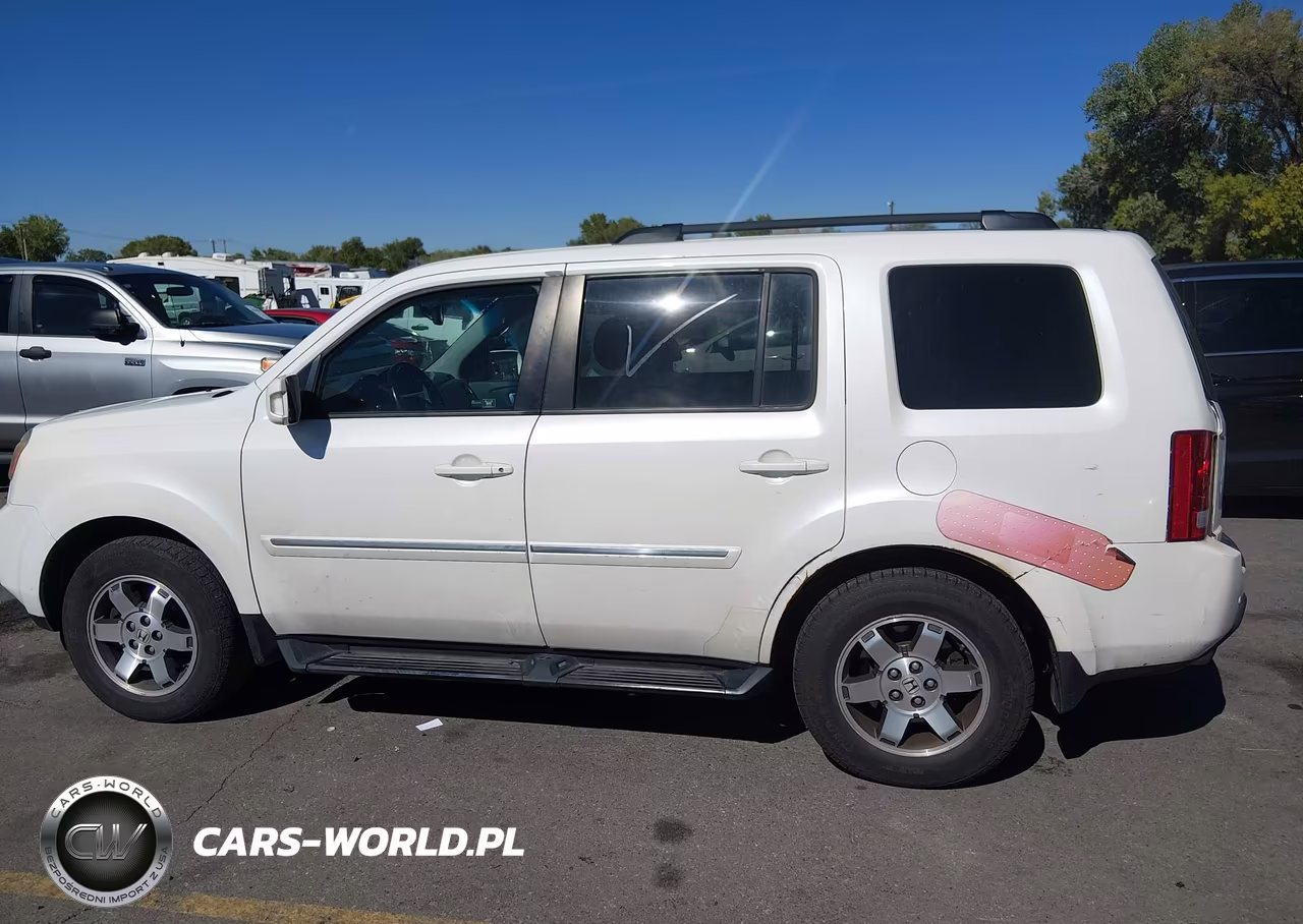 2011 Honda Pilot Touring VIN:5FNYF4H95BB101065 - 14
