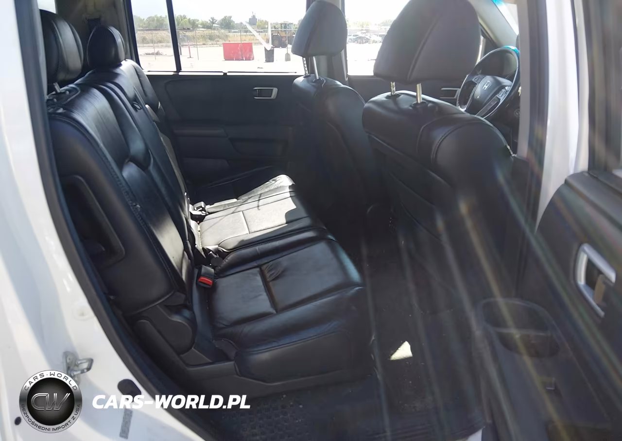 2011 Honda Pilot Touring VIN:5FNYF4H95BB101065 - 8