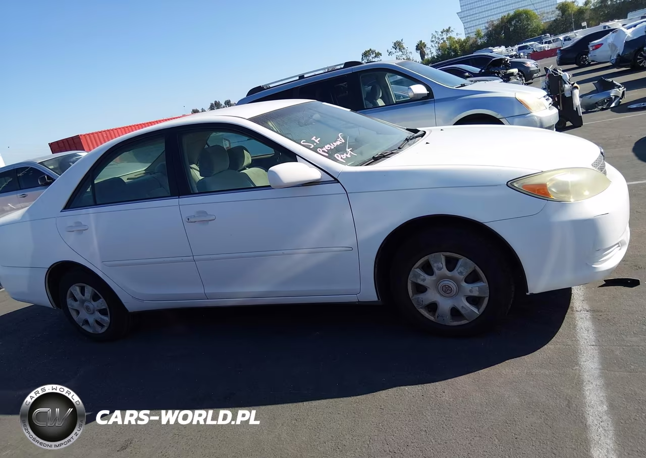 2003 Toyota Camry Le VIN:4T1BE32K63U231651 - 13