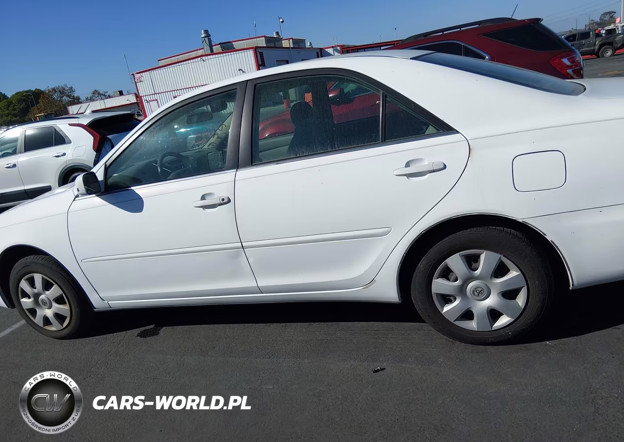 2003 Toyota Camry Le VIN:4T1BE32K63U231651 - 14