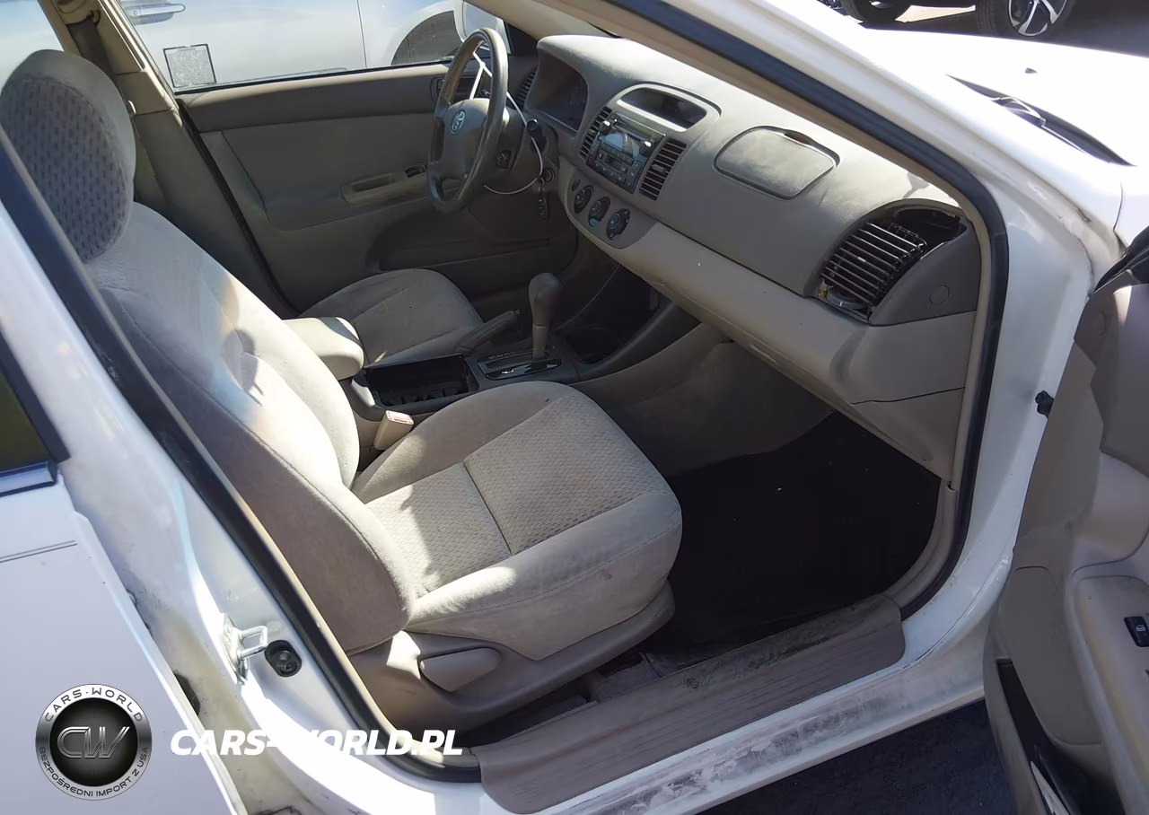 2003 Toyota Camry Le VIN:4T1BE32K63U231651 - 5