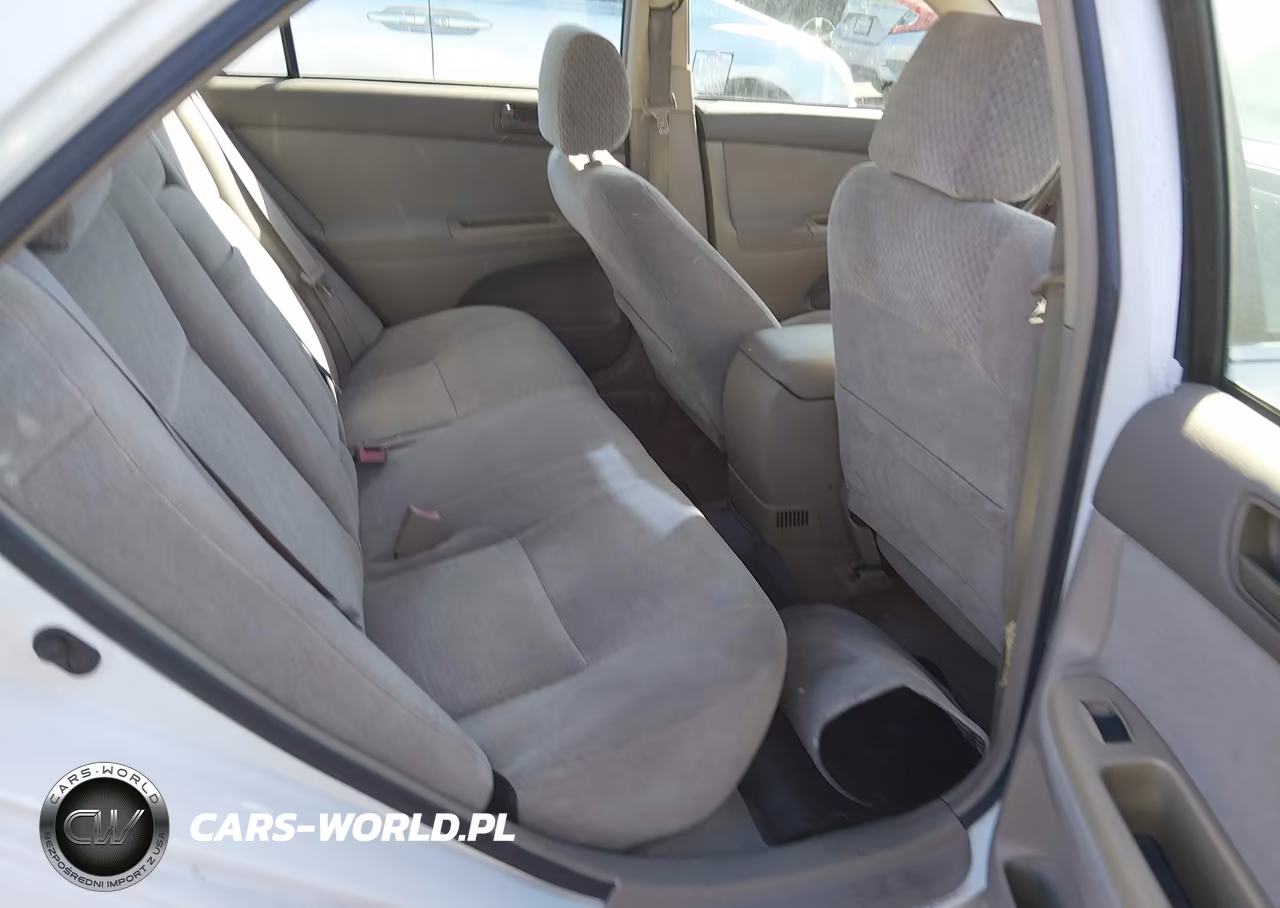2003 Toyota Camry Le VIN:4T1BE32K63U231651 - 8