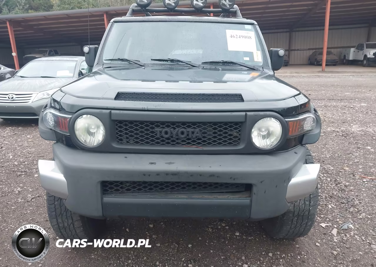 2013 Toyota Fj Cruiser VIN:JTEBU4BF8DK149512 - 12