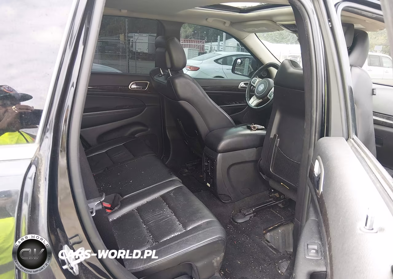 2012 Jeep Grand Cherokee Laredo VIN:1C4RJFAT2CC353150 - 8