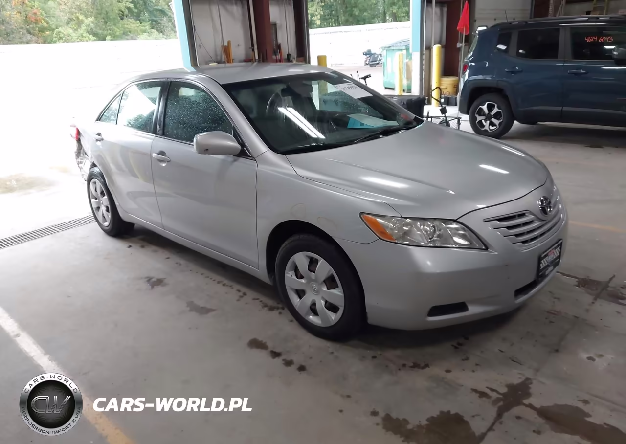 2007 Toyota Camry Le – zdjęcie 1 z 12