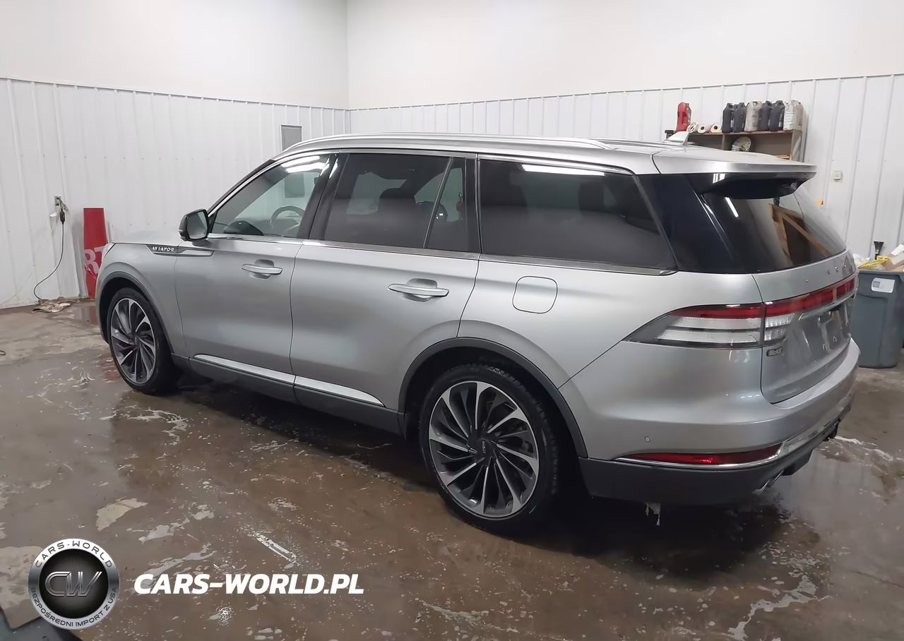 2020 Lincoln Aviator Reserve VIN:5LM5J7XC1LGL30830 - 3