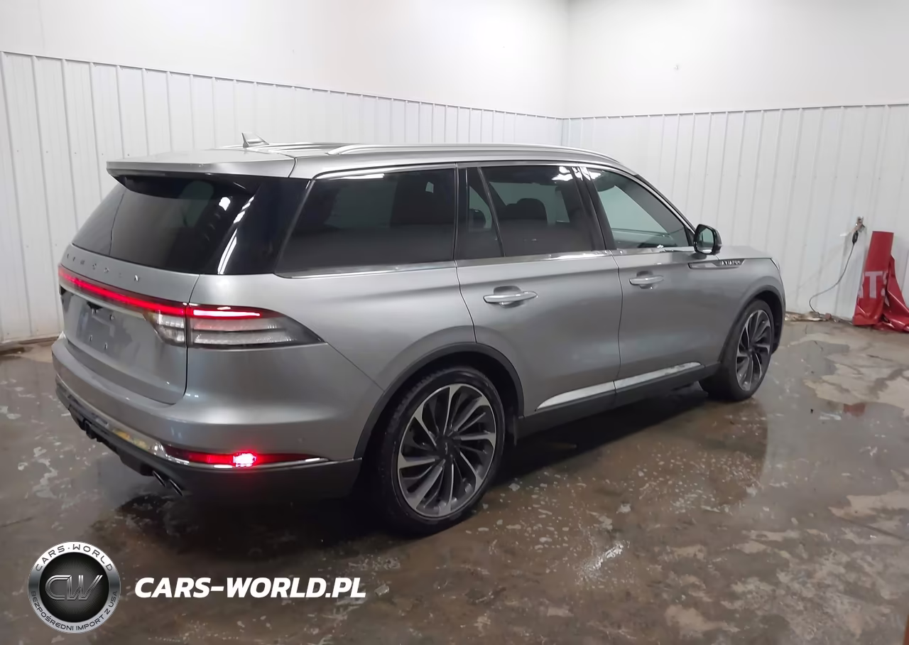 2020 Lincoln Aviator Reserve VIN:5LM5J7XC1LGL30830 - 4