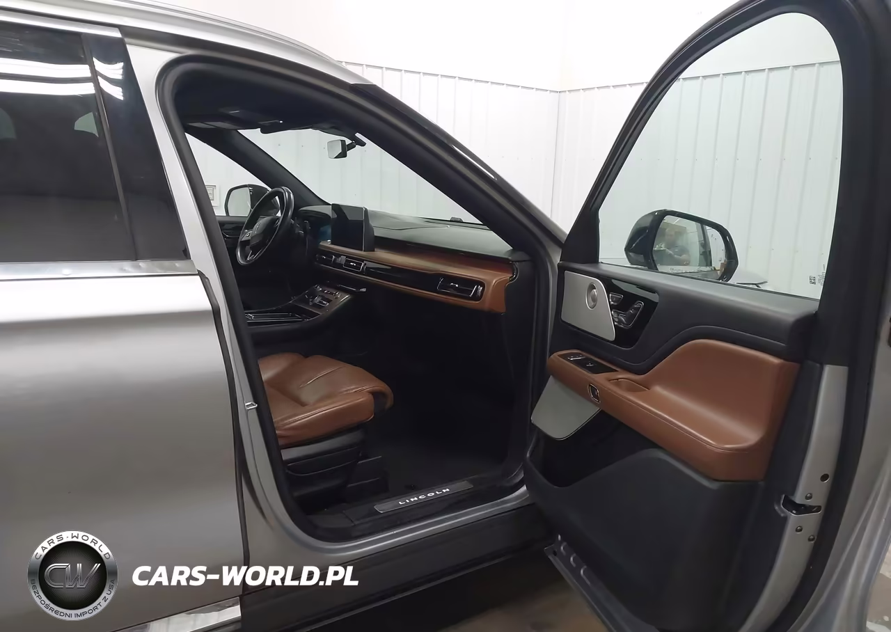 2020 Lincoln Aviator Reserve VIN:5LM5J7XC1LGL30830 - 5