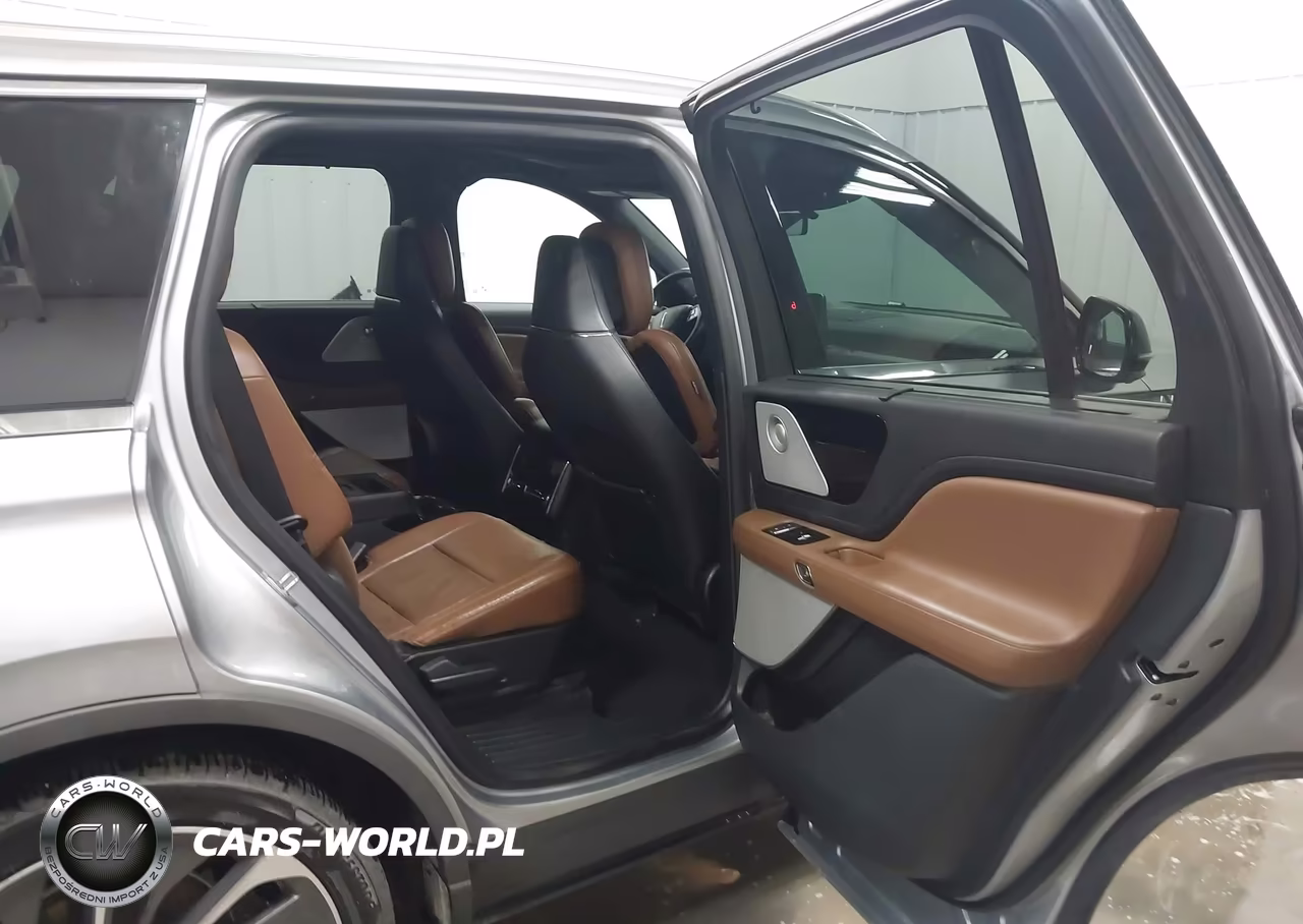2020 Lincoln Aviator Reserve VIN:5LM5J7XC1LGL30830 - 8