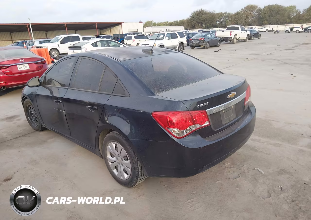 2015 Chevrolet Cruze Ls Auto VIN:1G1PA5SH4F7277061 - 3