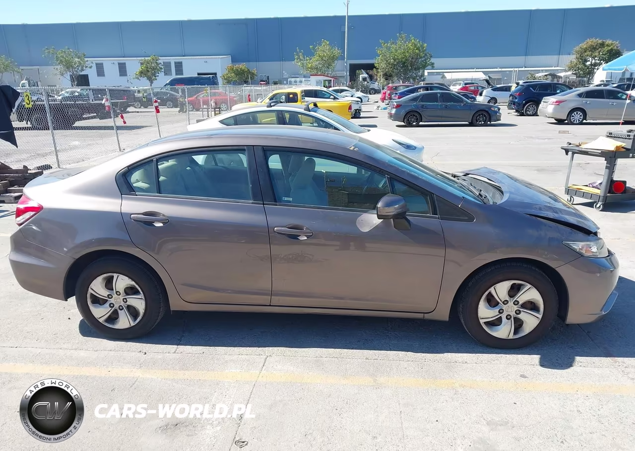 2015 Honda Civic Lx VIN:19XFB2F5XFE069135 - 13