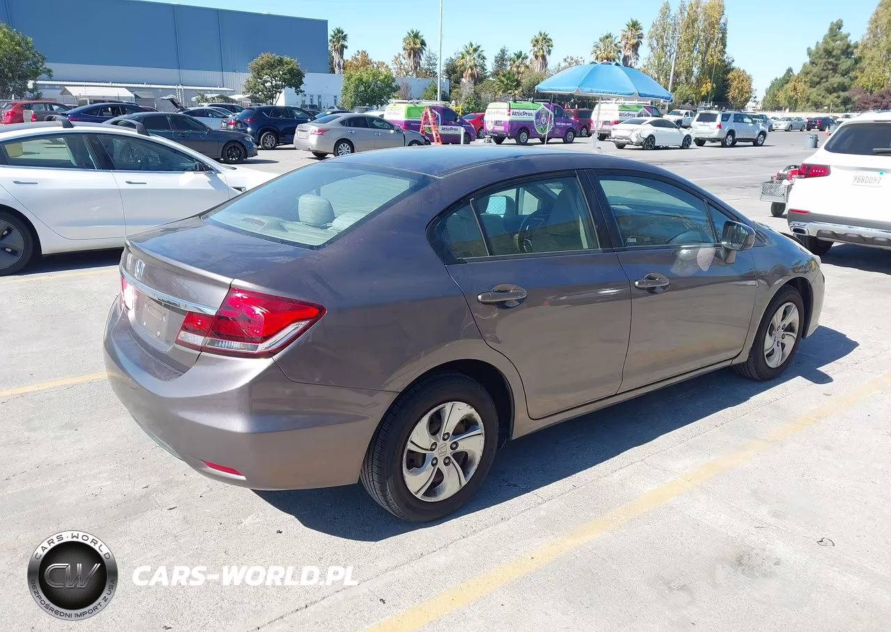 2015 Honda Civic Lx VIN:19XFB2F5XFE069135 - 4