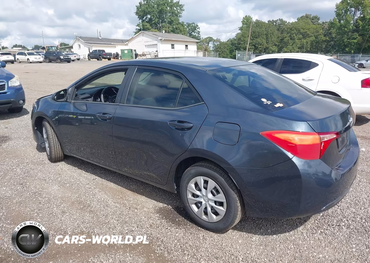 2019 Toyota Corolla L VIN:2T1BURHE0KC194894 - 3