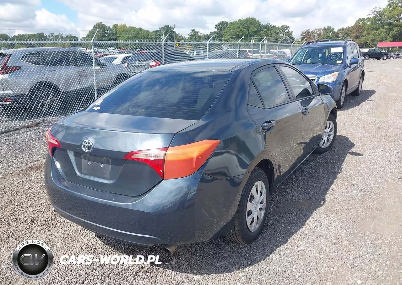2019 Toyota Corolla L VIN:2T1BURHE0KC194894 - 4