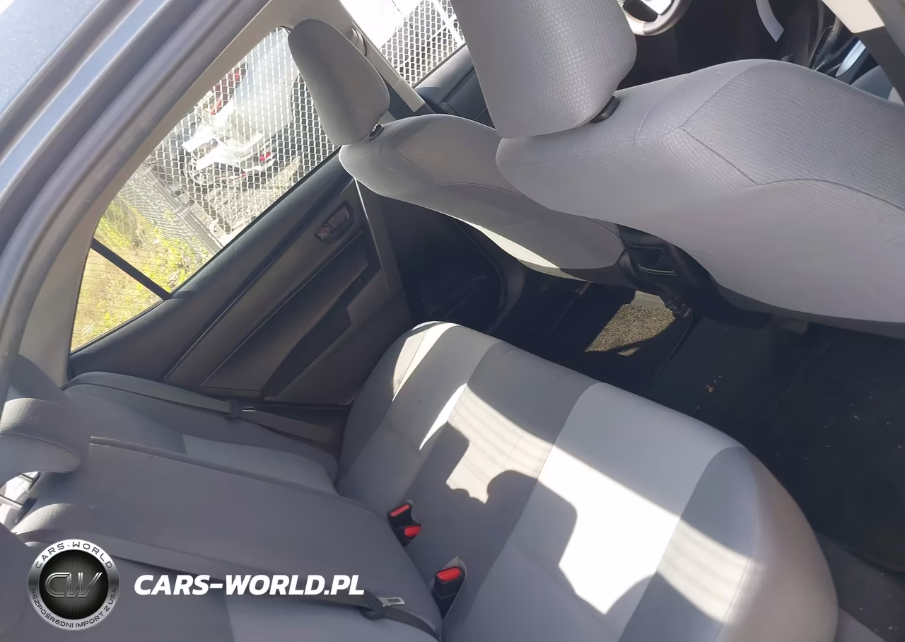 2019 Toyota Corolla L VIN:2T1BURHE0KC194894 - 8