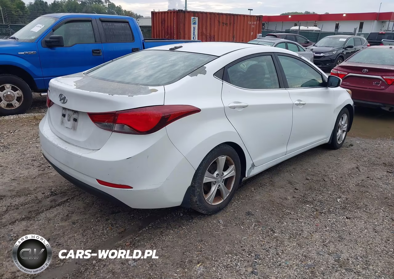 2016 Hyundai Elantra Value Edition VIN:5NPDH4AE8GH730652 - 4