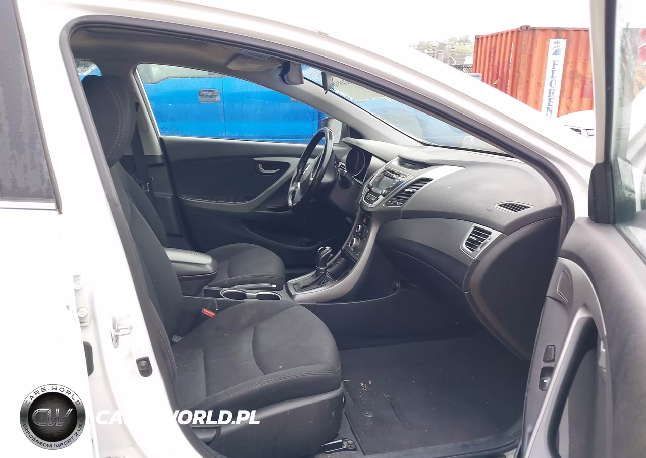 2016 Hyundai Elantra Value Edition VIN:5NPDH4AE8GH730652 - 5
