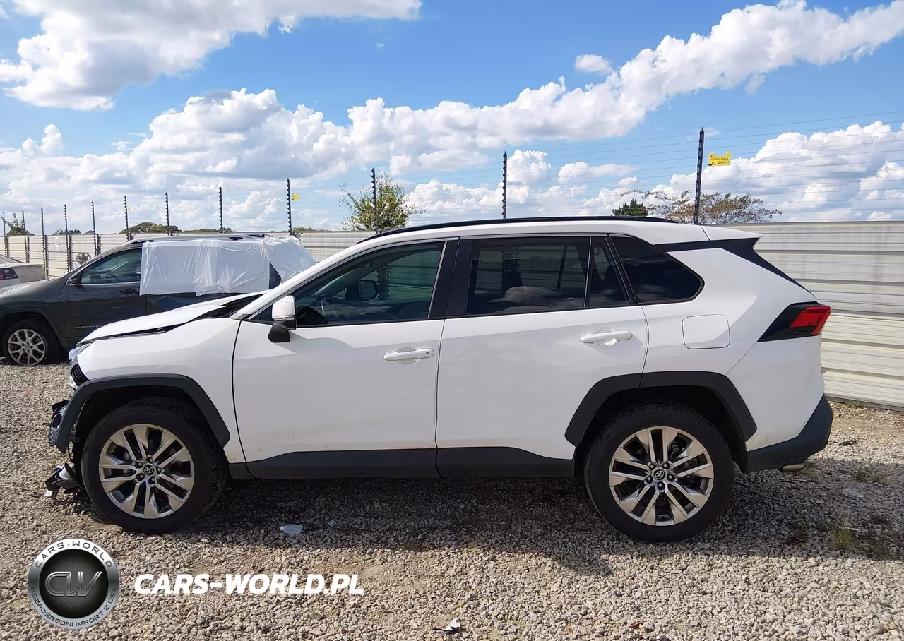 2020 Toyota Rav4 Xle Premium VIN:2T3C1RFV9LW095353 - 14