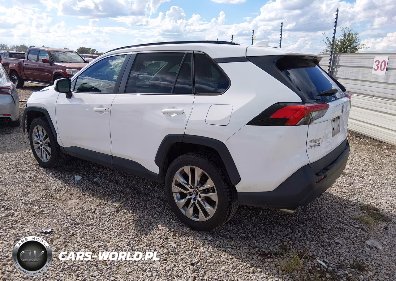 2020 Toyota Rav4 Xle Premium VIN:2T3C1RFV9LW095353 - 3