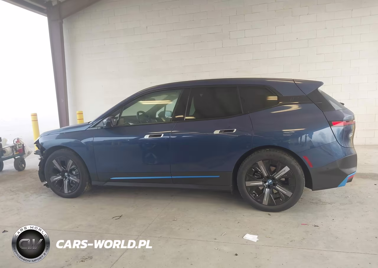 2023 BMW Ix xDrive50 VIN:WB523CF01PCM48308 - 15