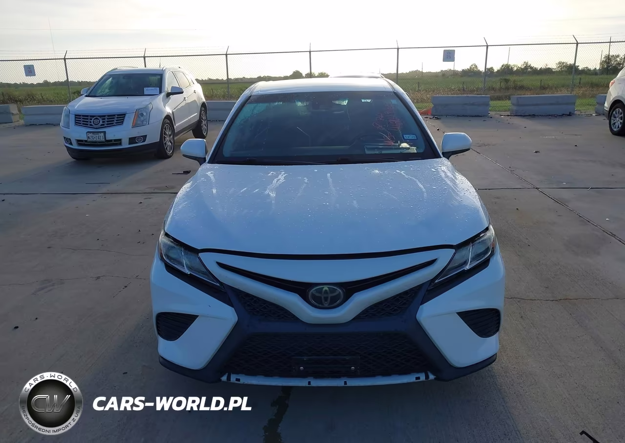 2018 Toyota Camry Se VIN:4T1B11HK0JU558048 - 12