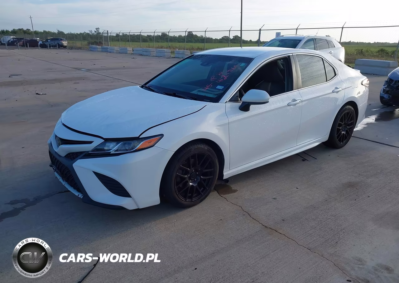 2018 Toyota Camry Se VIN:4T1B11HK0JU558048 - 2