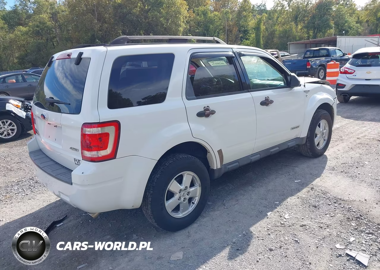 2008 Ford Escape Xlt VIN:1FMCU93168KB02697 - 4