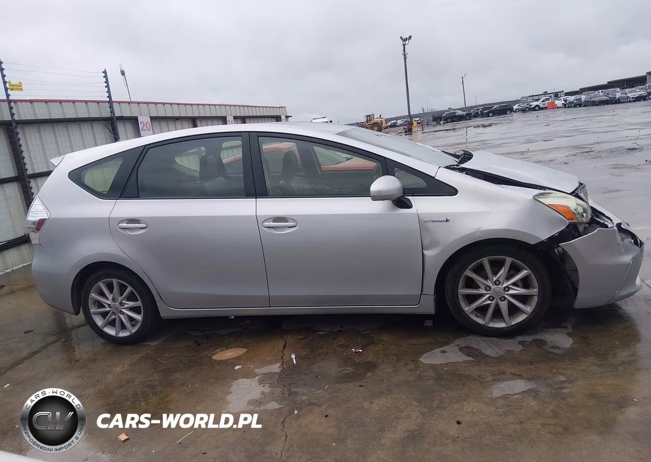 2013 Toyota Prius V Five VIN:JTDZN3EU2D3257204 - 14