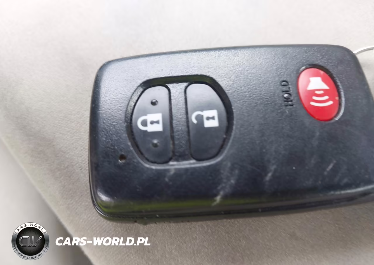 2011 Toyota Prius Two VIN:JTDKN3DU7B1439847 - 11