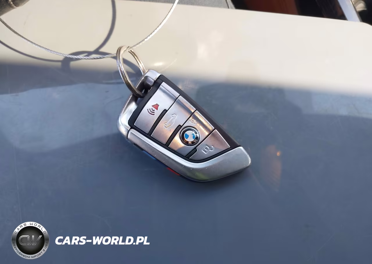 2018 BMW 750I VIN:WBA7F0C59JGM22620 - 11