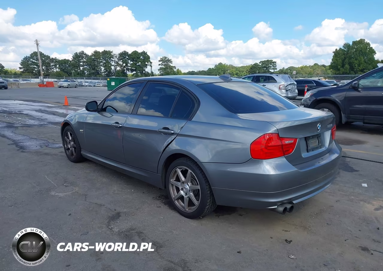 2011 BMW 328I xDrive VIN:WBAPK5G57BNN27964 - 3