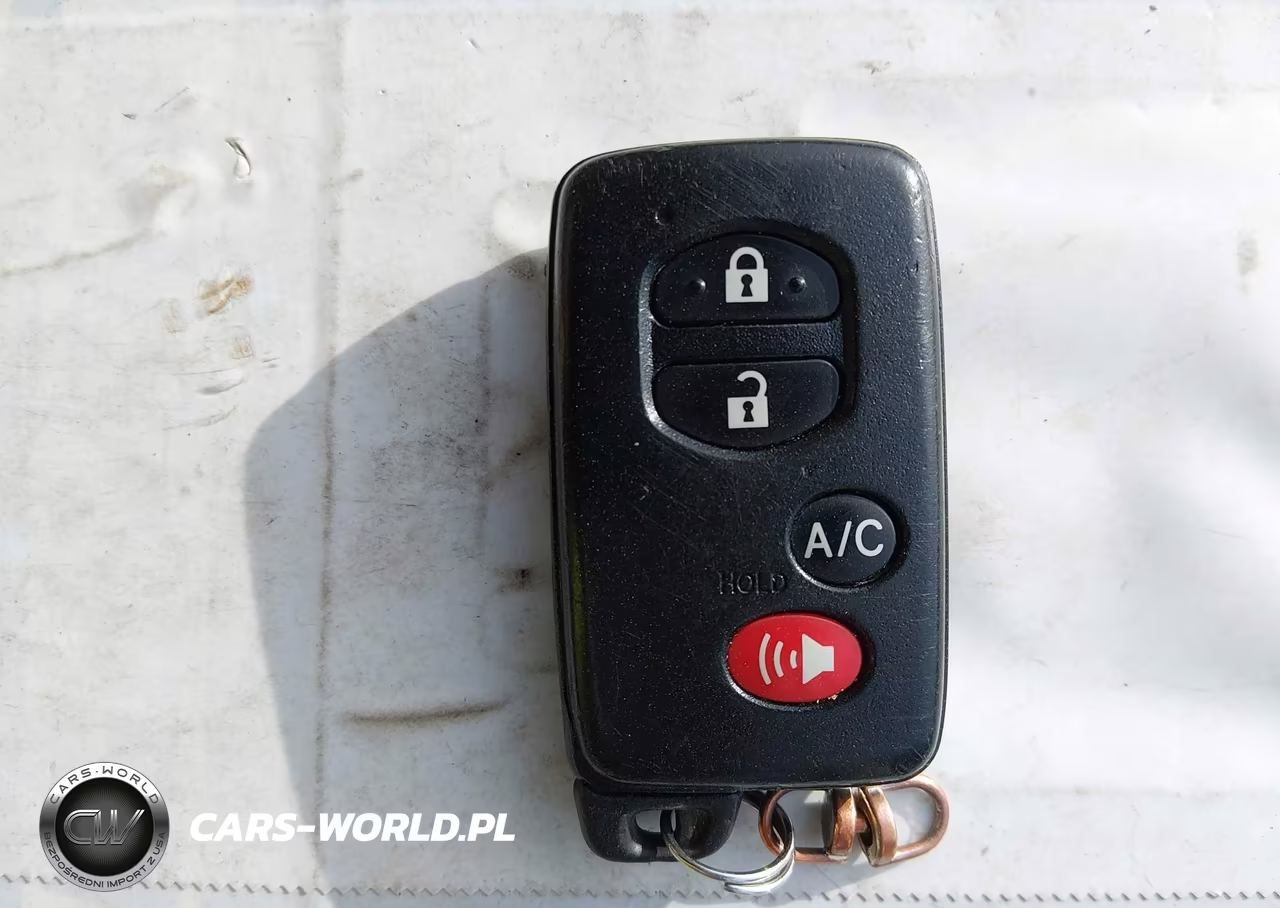2015 Toyota Prius Plug-In VIN:JTDKN3DP6F3065414 - 11