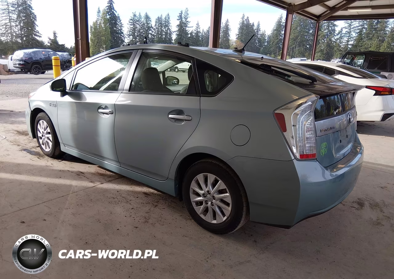 2015 Toyota Prius Plug-In VIN:JTDKN3DP6F3065414 - 3