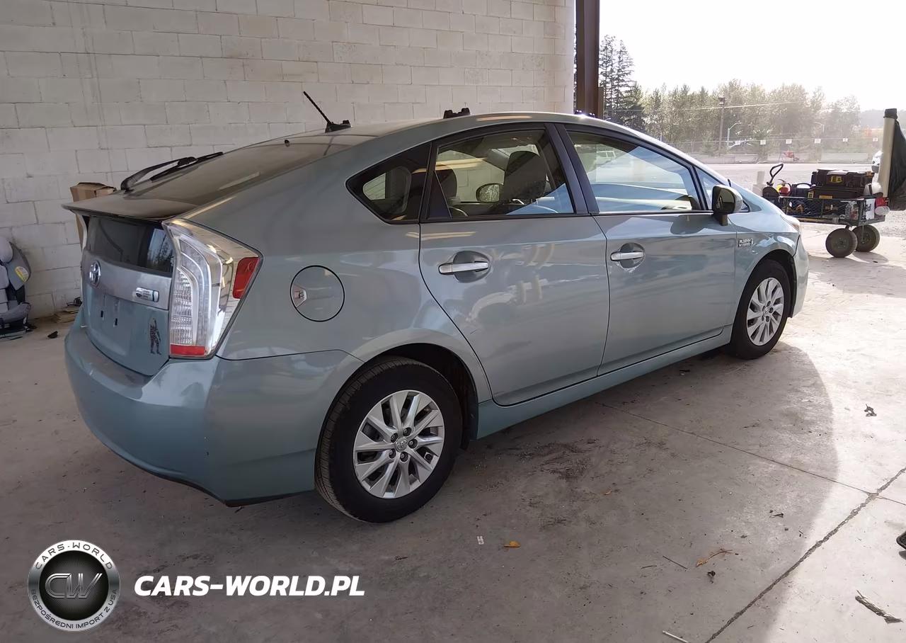 2015 Toyota Prius Plug-In VIN:JTDKN3DP6F3065414 - 4
