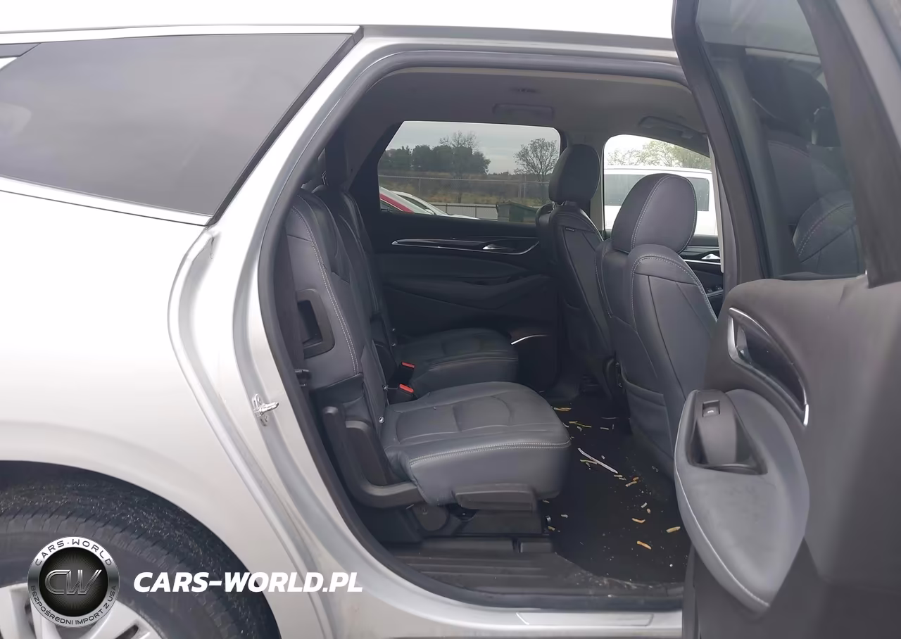 2018 Buick Enclave Premium VIN:5GAERCKW5JJ182774 - 8