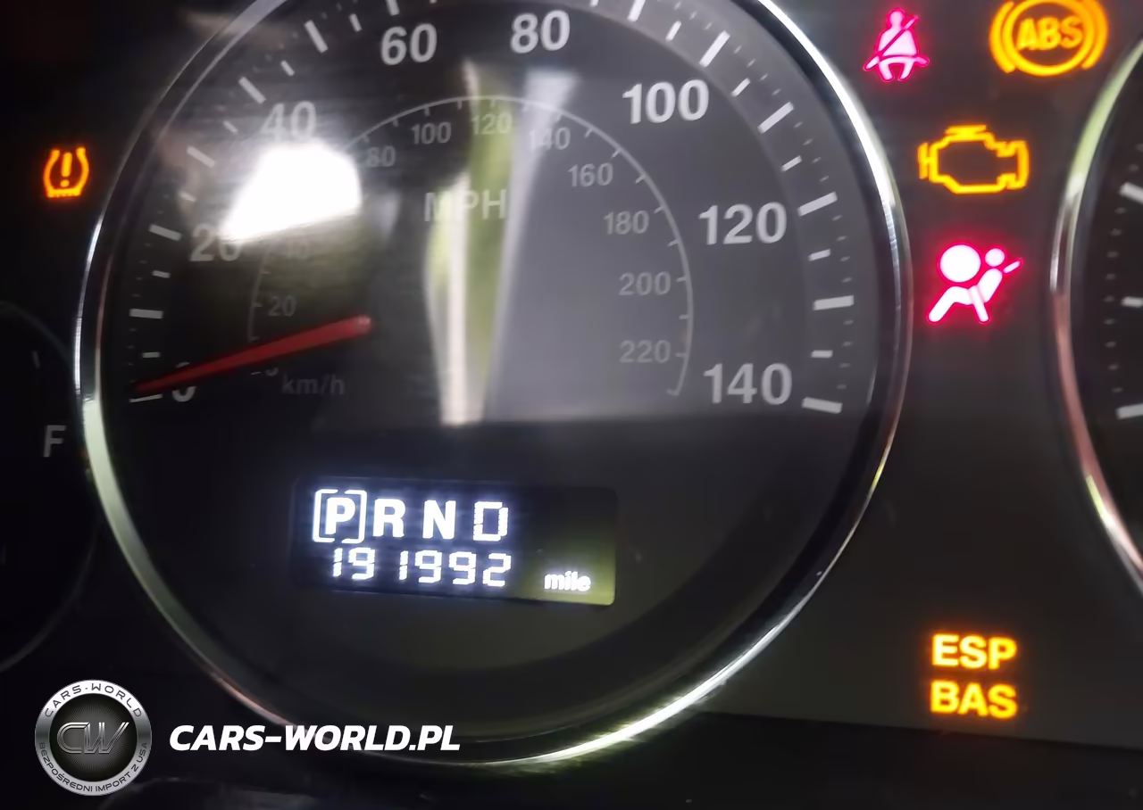 2010 Jeep Commander Sport VIN:1J4RG4GK4AC137163 - 7