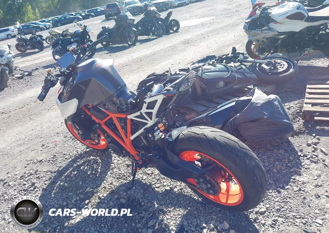 2017 Ktm 1290 Super Duke R VIN:VBKV39408HM959175 - 3