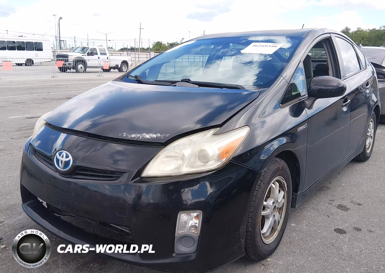 2011 Toyota Prius Two VIN:JTDKN3DU0B1382746 - 2