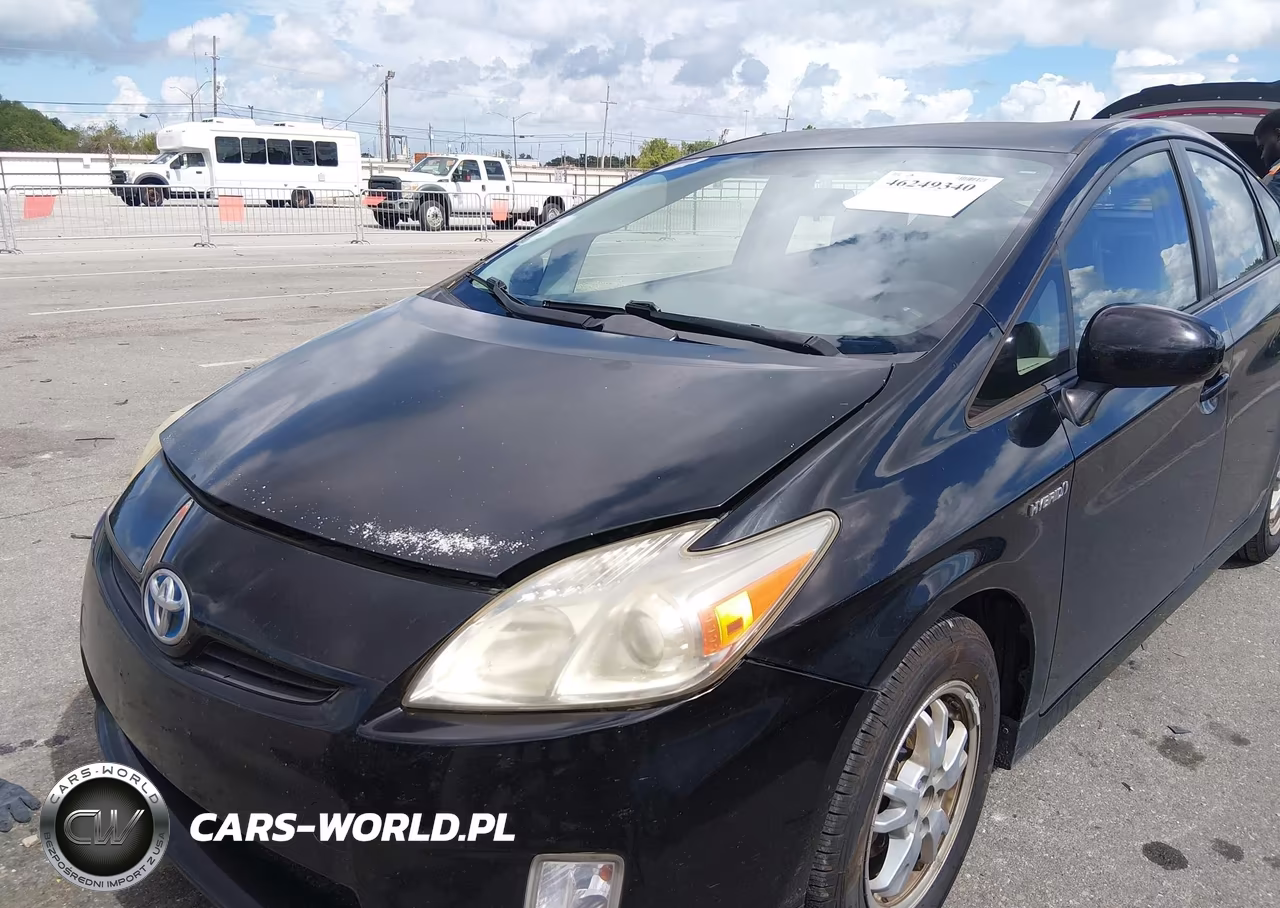 2011 Toyota Prius Two VIN:JTDKN3DU0B1382746 - 6