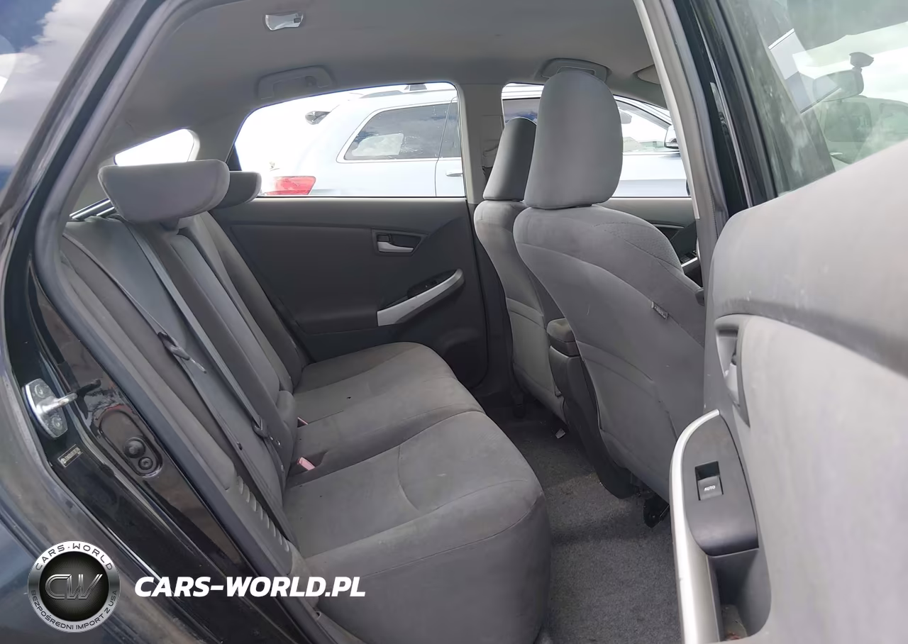 2011 Toyota Prius Two VIN:JTDKN3DU0B1382746 - 8