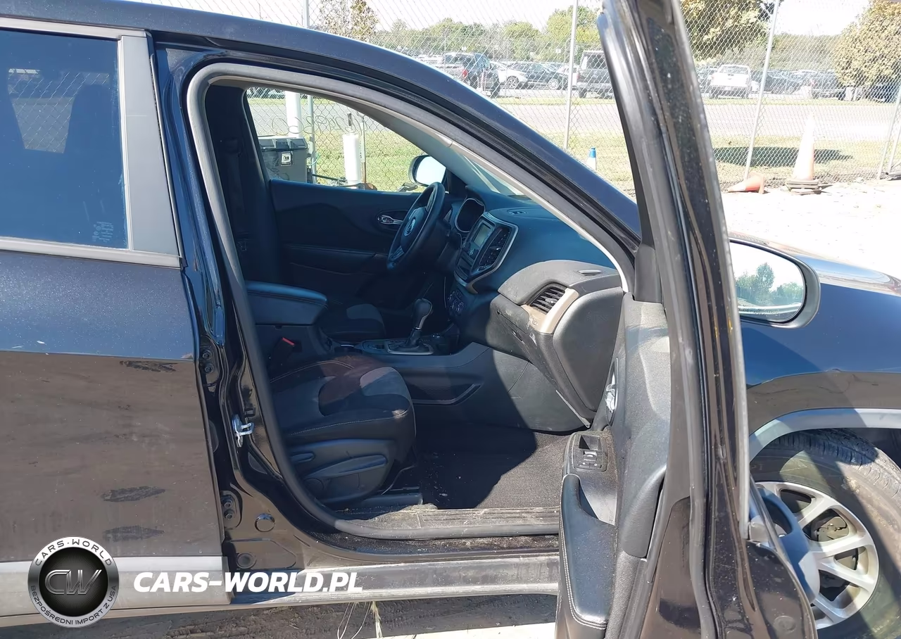 2014 Jeep Cherokee Sport VIN:1C4PJMAB1EW166566 - 5