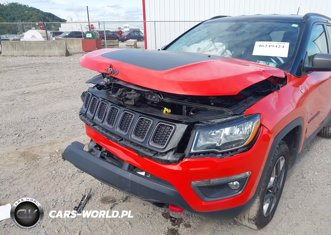 2018 Jeep Compass Trailhawk 4X4 VIN:3C4NJDDB2JT283561 - 6