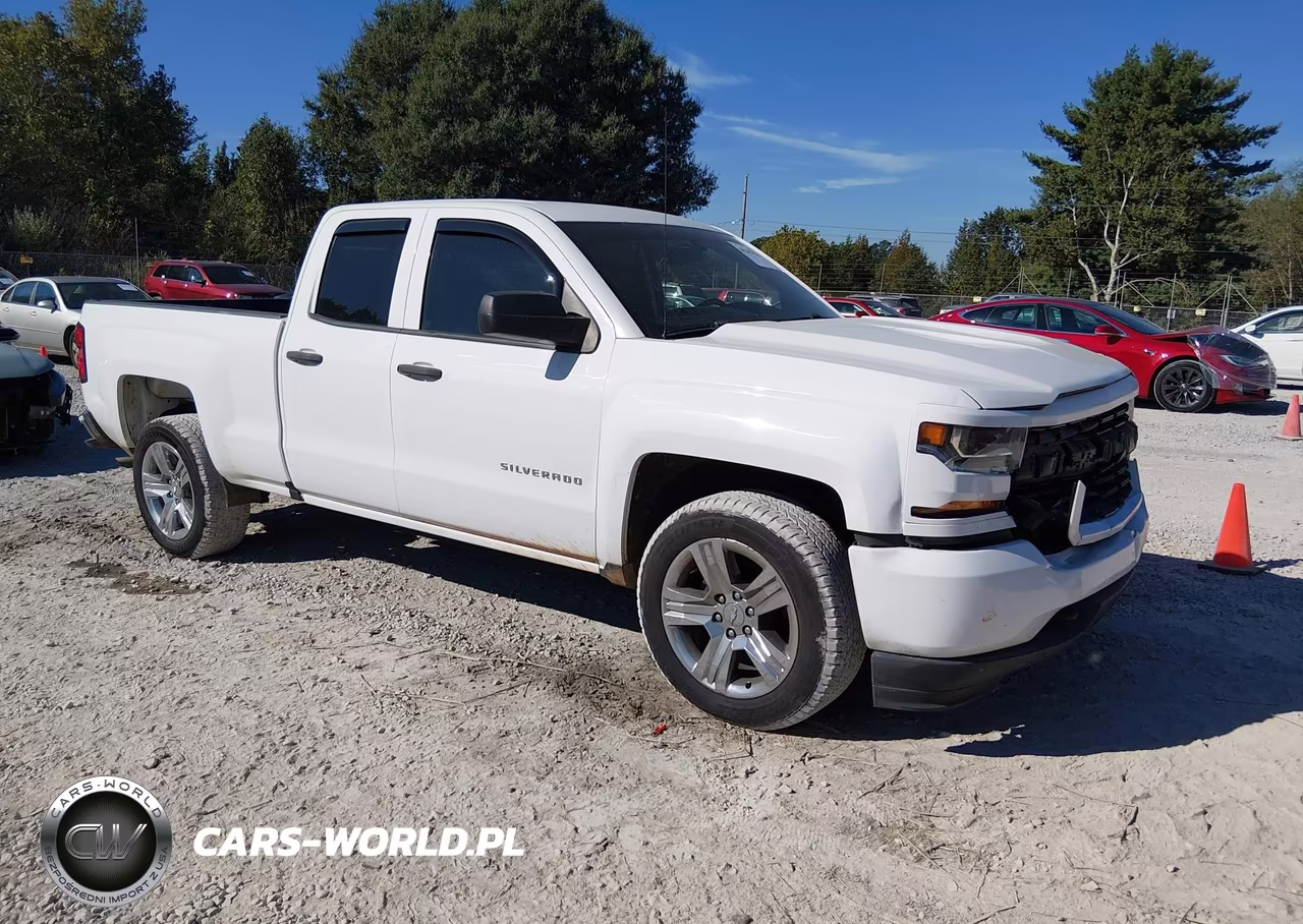 2018 Chevrolet Silverado 1500 Custom