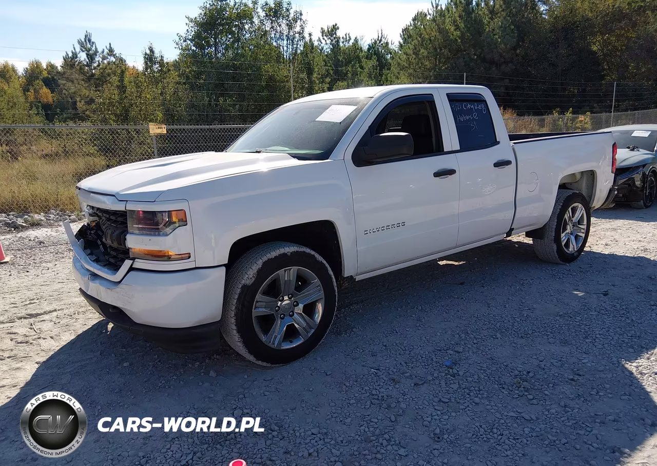2018 Chevrolet Silverado 1500 Custom VIN:1GCRCPEC8JZ137761 - 2