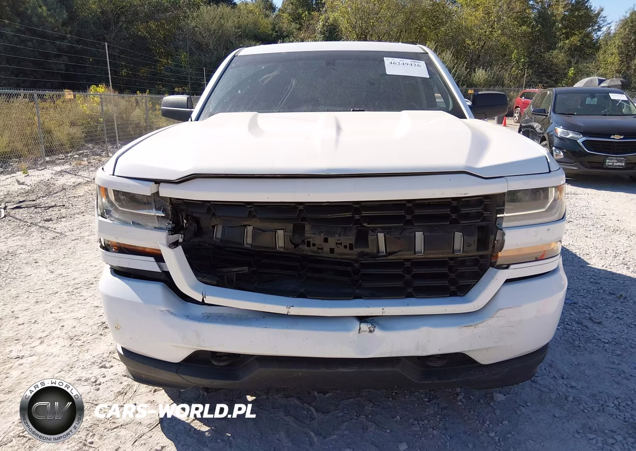 2018 Chevrolet Silverado 1500 Custom VIN:1GCRCPEC8JZ137761 - 6
