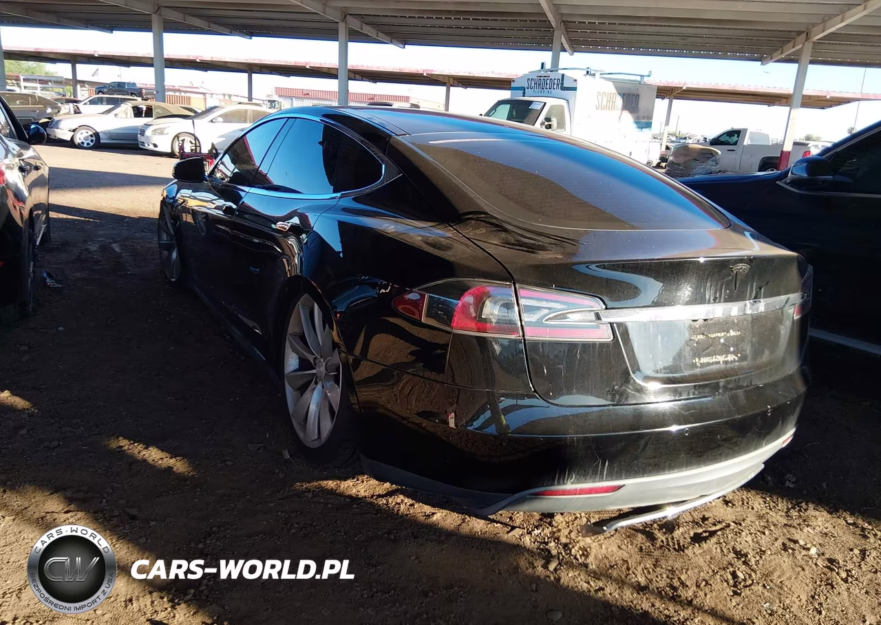2013 Tesla Model S Performance VIN:5YJSA1CPXDFP21048 - 3