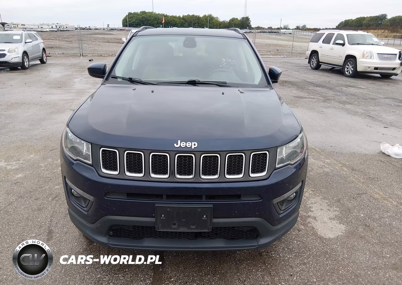 2018 Jeep Compass Latitude 4X4 VIN:3C4NJDBB5JT492537 - 12